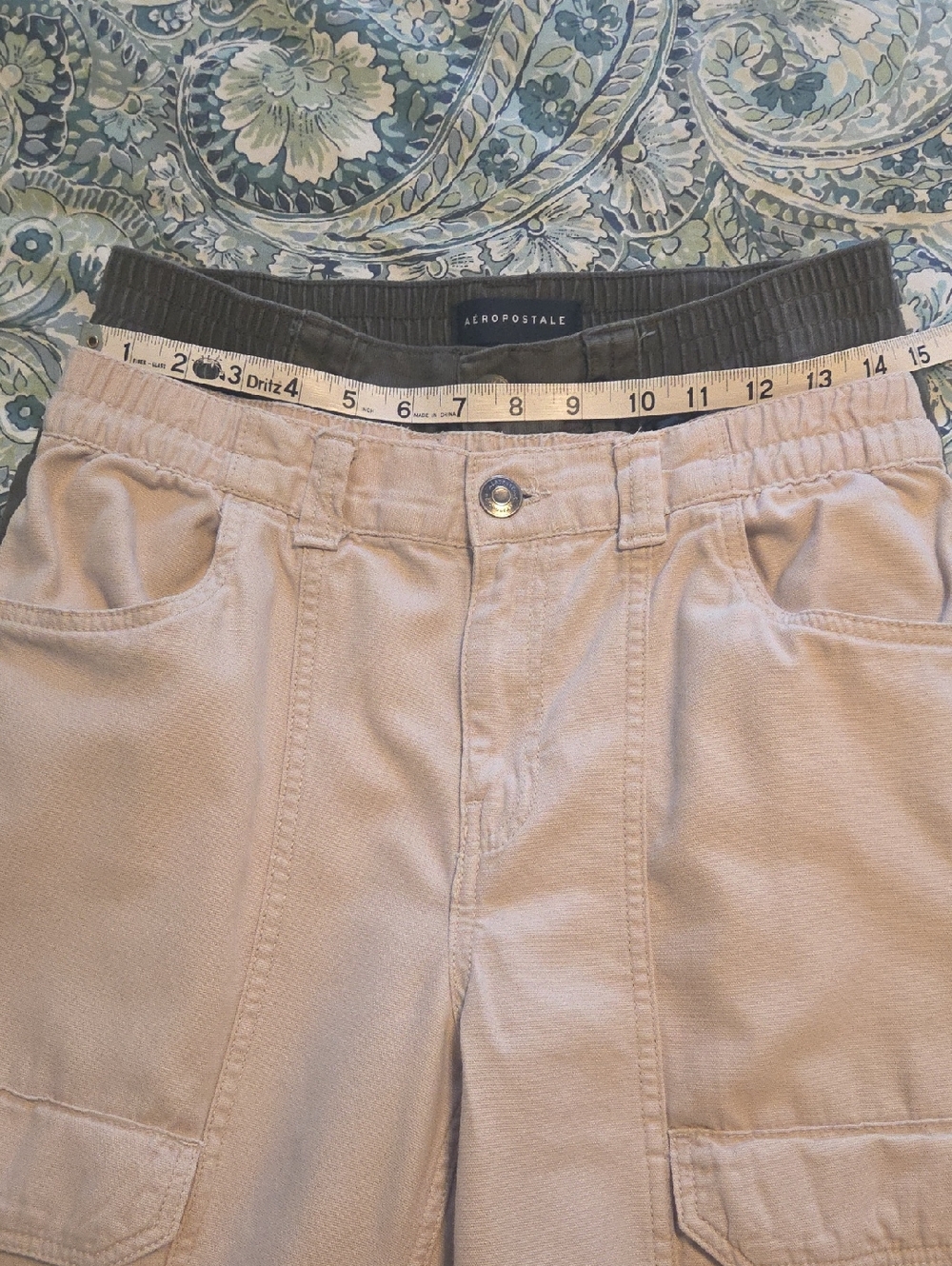 Aeropostale Set of Two Utility Cargo Pants, Tan and Army Green - Picture 9 of 12